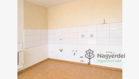 Debrecen, Nagyerdőalja, Üzlethelyiség, nem üzletközpontban  