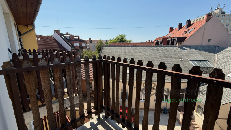 Debrecen, Belváros, Lakás, tégla lakás  