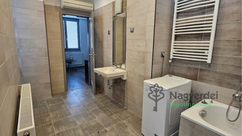 Debrecen, Egyetemváros, Lakás, tégla lakás  