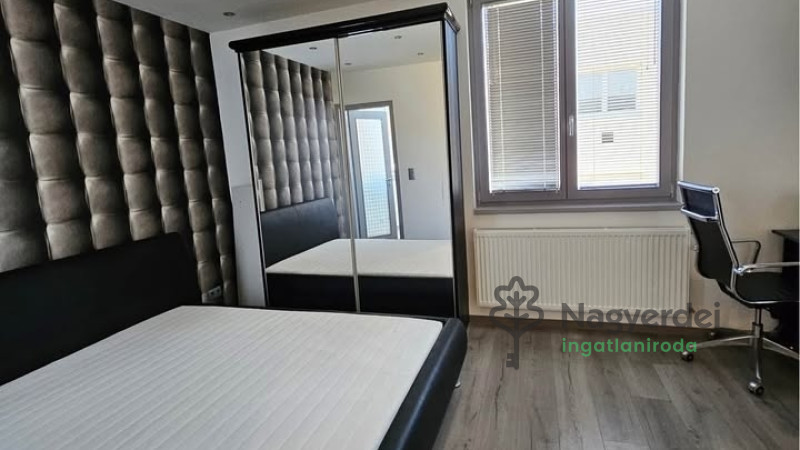 Debrecen, Egyetemváros, Lakás, tégla lakás  