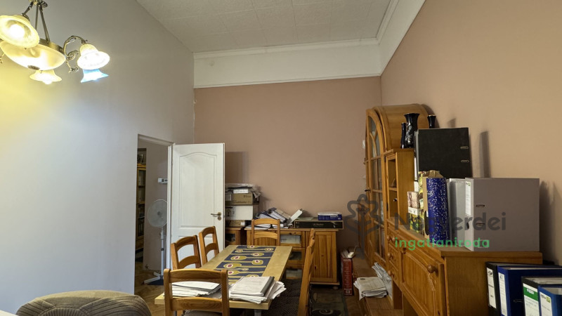 Debrecen, Péterfia, Ház, sorház  