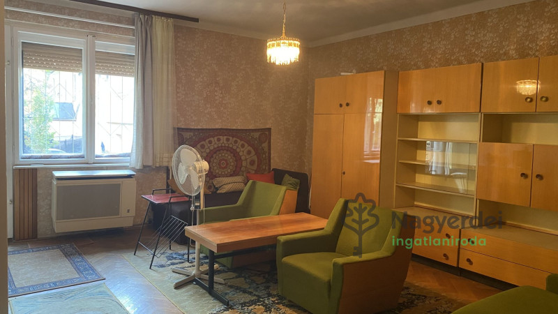 Debrecen, Egyetemváros, Lakás, tégla lakás  