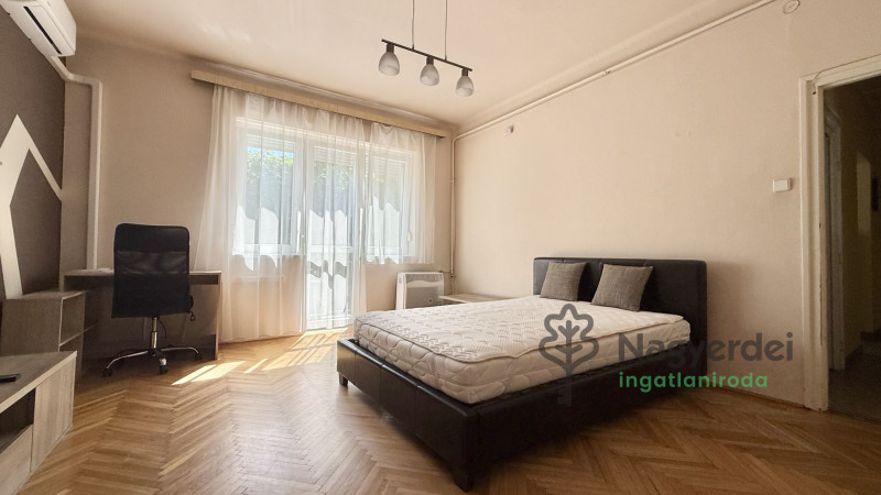 Debrecen, Péterfia, Lakás, tégla lakás  