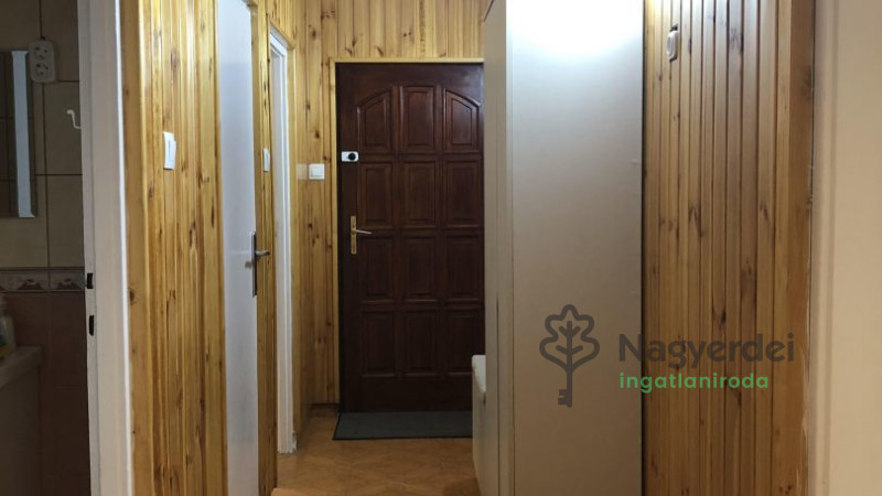 Debrecen, Nagyerdőalja, Lakás, tégla lakás  