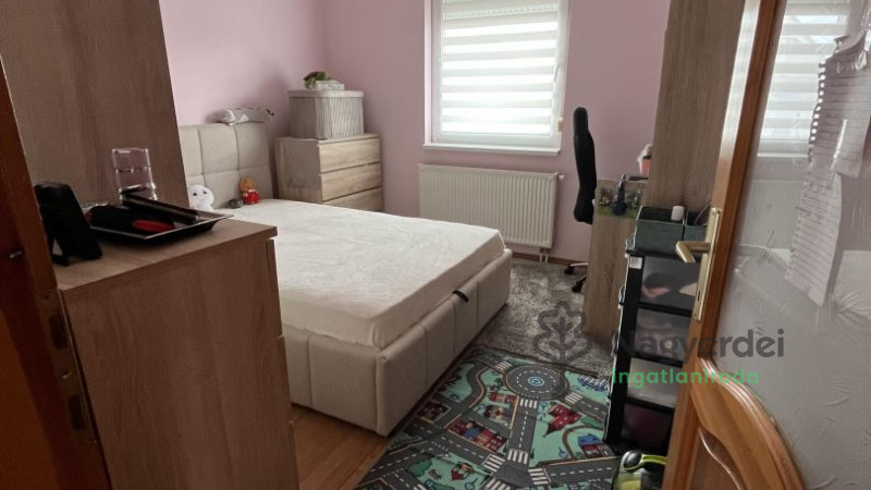 Téglás, Ház, sorház  