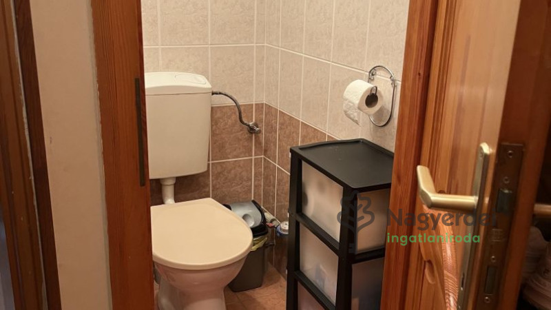 Téglás, Ház, sorház  