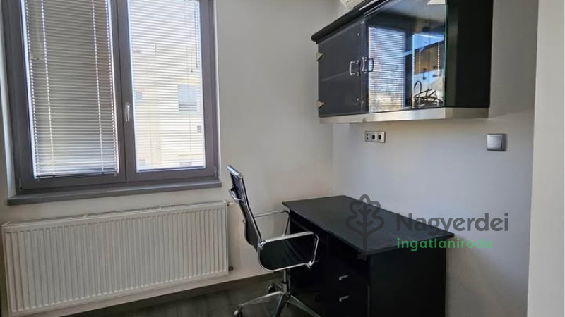 Debrecen, Sestakert, Lakás, tégla lakás  