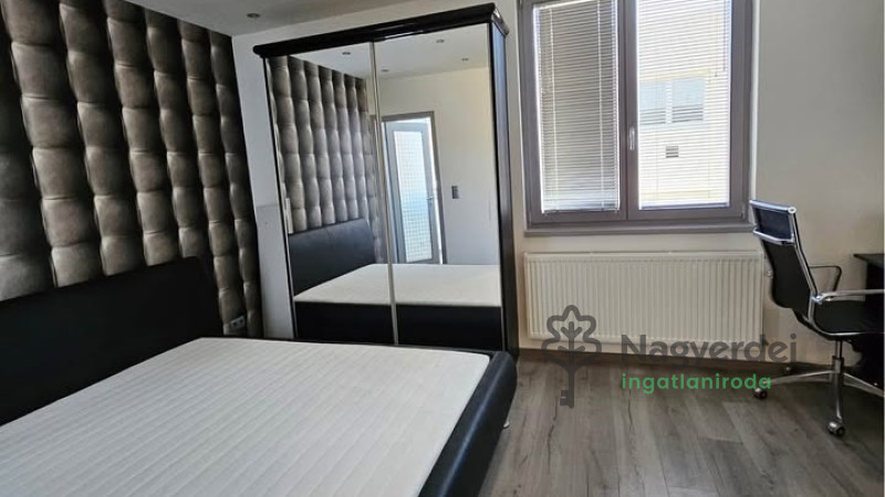 Debrecen, Sestakert, Lakás, tégla lakás  