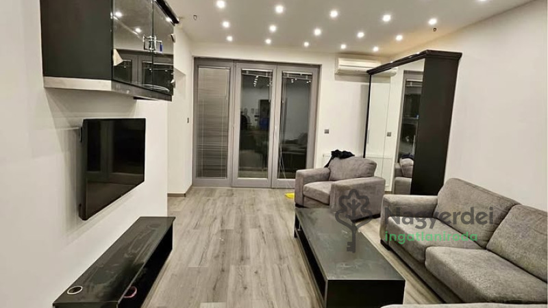 Debrecen, Sestakert, Lakás, tégla lakás  