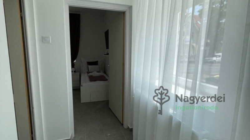 Debrecen, Nagyerdőalja, üdölő, hétvégiház  