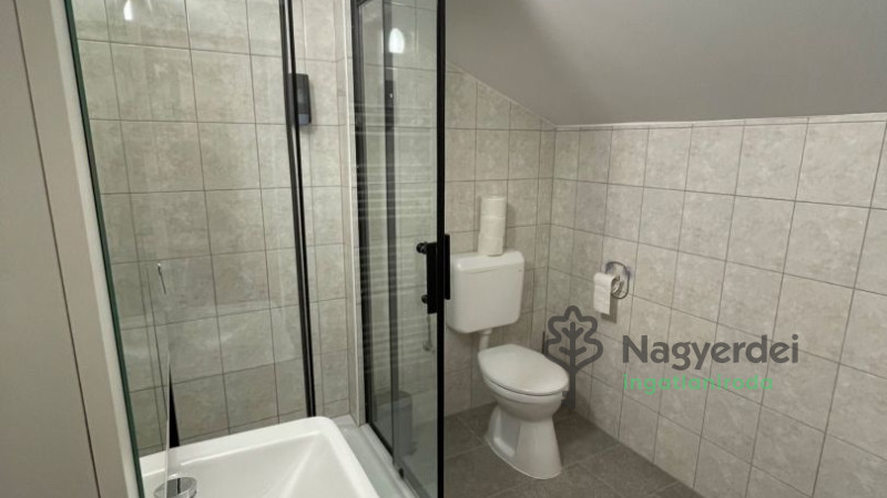 Debrecen, Nagyerdőalja, üdölő, hétvégiház  