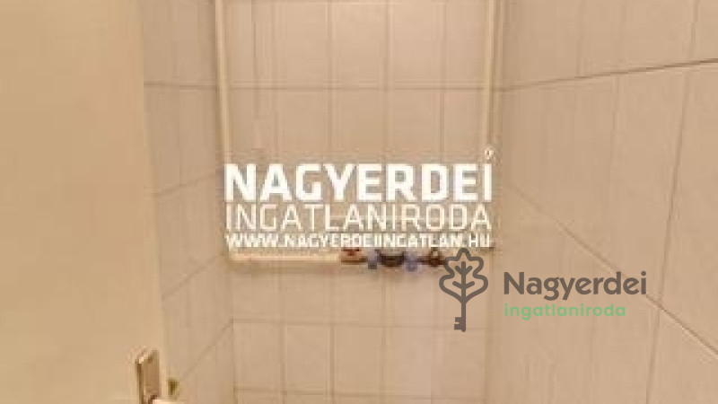 Debrecen, Lakás, tégla lakás  