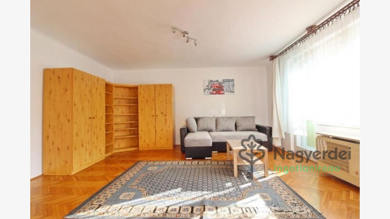 Debrecen, Lakás, tégla lakás  