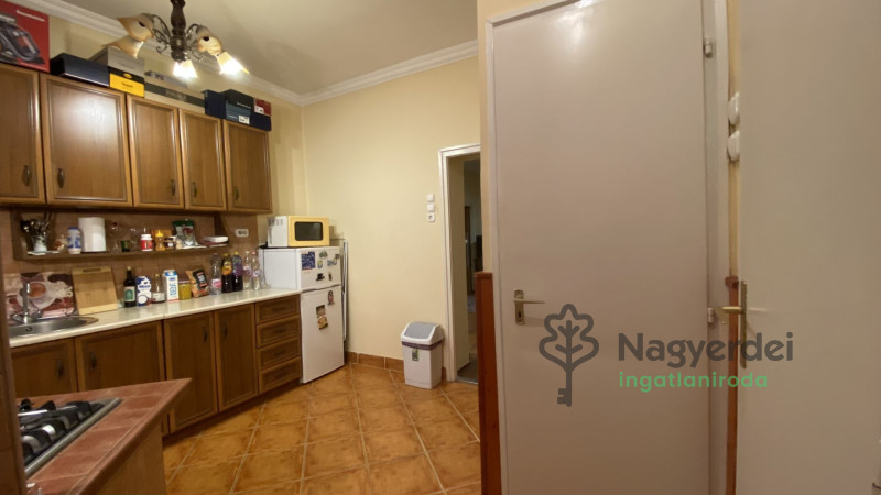 Debrecen, Belváros, Lakás, tégla lakás  