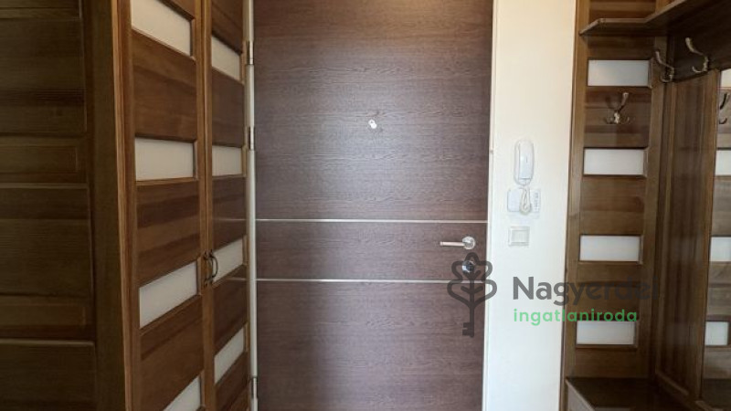 Debrecen, Belváros, Lakás, tégla lakás  