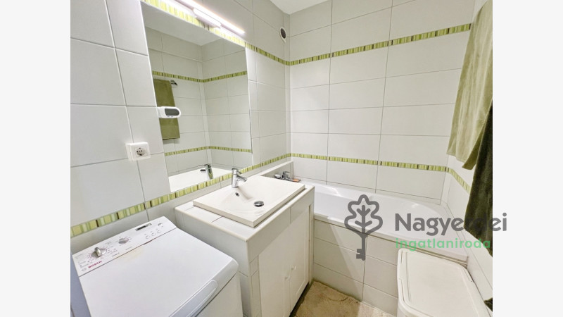 Debrecen, Tócóskert, Lakás, panel lakás  