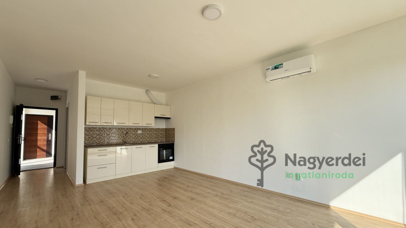 Debrecen, Tócóvölgy, Lakás, tégla lakás  