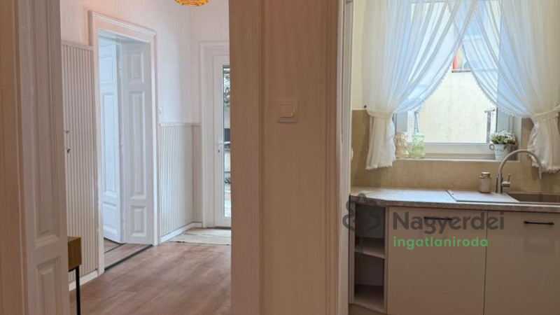 Debrecen, Óváros, Ház, házrész  