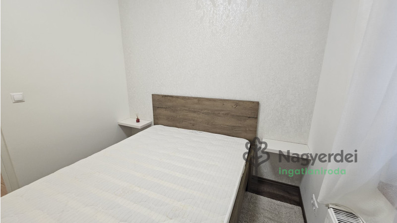 Debrecen, Belváros, Lakás, tégla lakás  