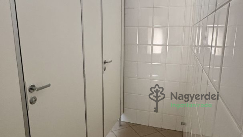 Debrecen, Belváros, Iroda, irodaházban  