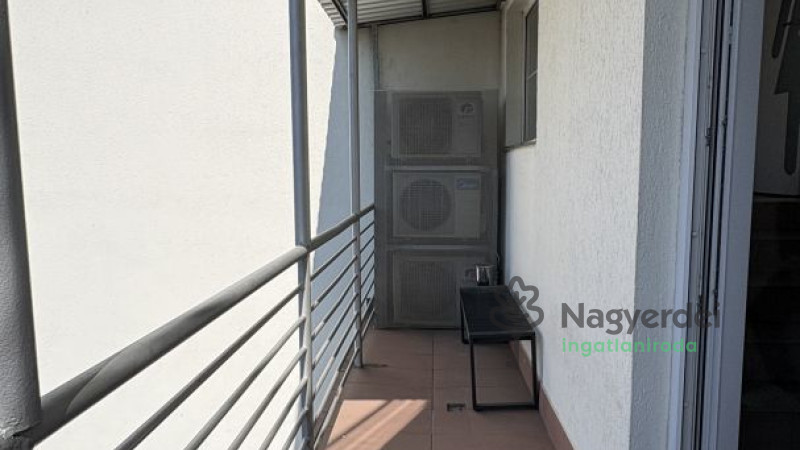 Debrecen, Belváros, Iroda, irodaházban  