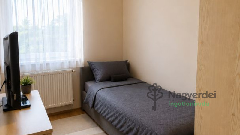 Debrecen, Sestakert, Lakás, tégla lakás  