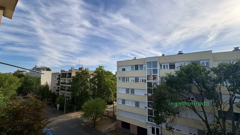 Debrecen, Sestakert, Lakás, tégla lakás  