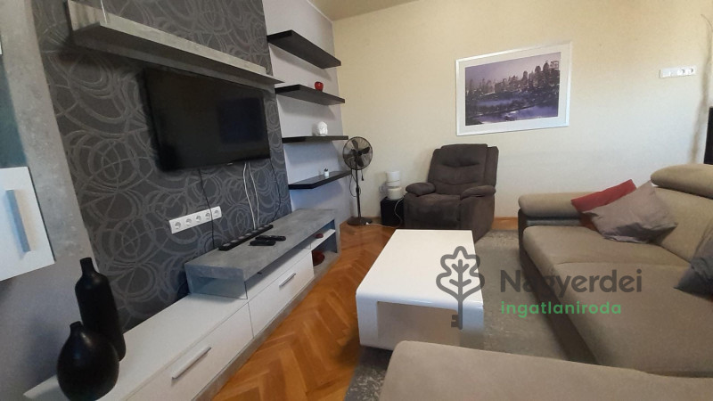 Debrecen, Lakás, tégla lakás  