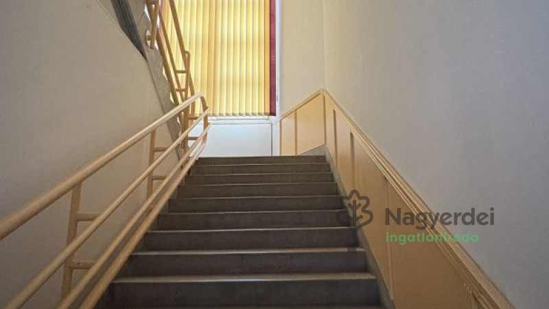 Debrecen, Belváros, Iroda, nem irodaházban  