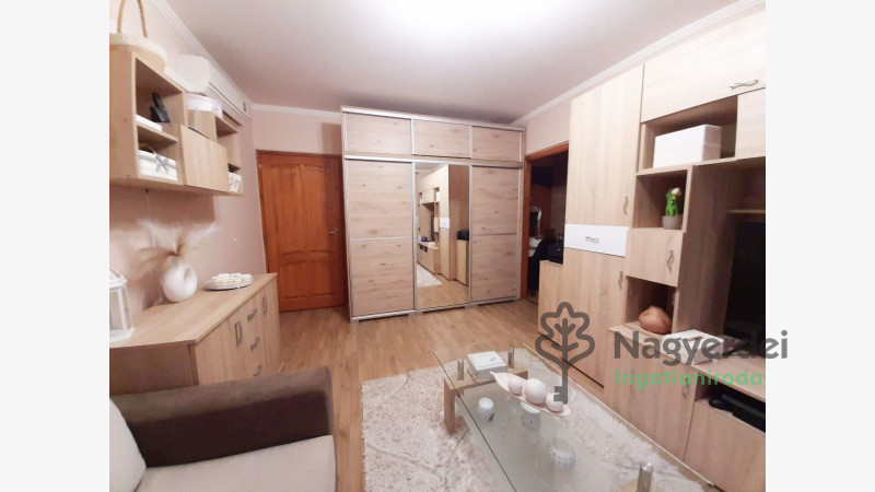 Debrecen, Fényesudvar, Lakás, panel lakás  