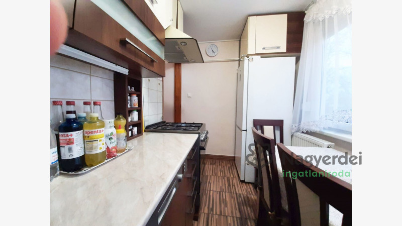 Debrecen, Fényesudvar, Lakás, panel lakás  