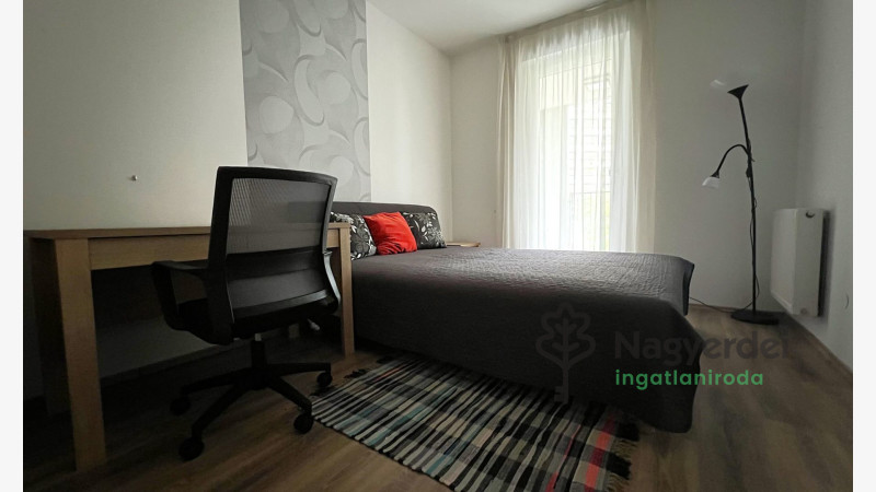 Debrecen, Sestakert, Lakás, tégla lakás  