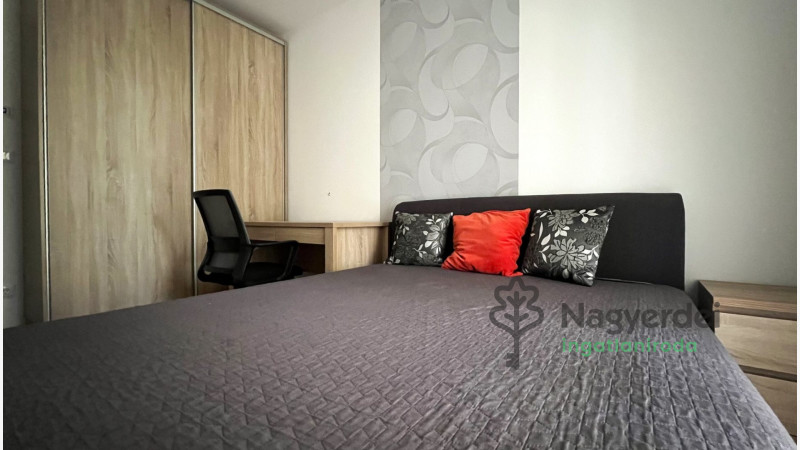 Debrecen, Sestakert, Lakás, tégla lakás  