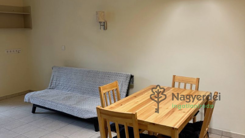 Debrecen, Belváros, Lakás, tégla lakás  