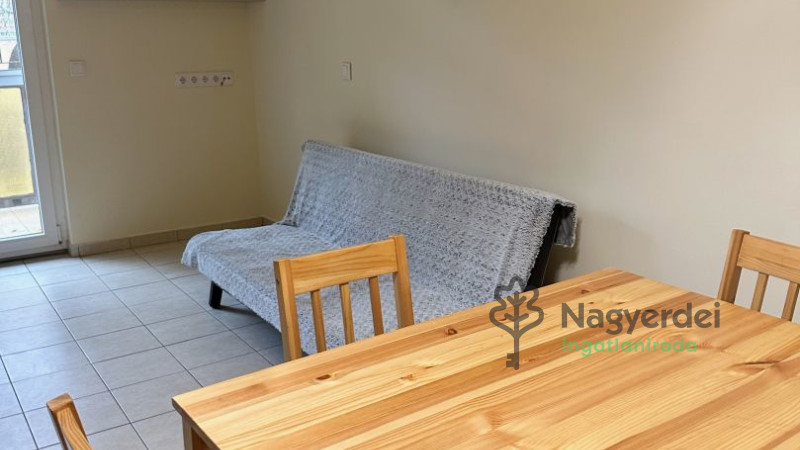 Debrecen, Belváros, Lakás, tégla lakás  