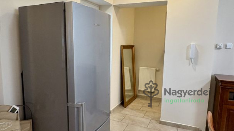 Debrecen, Belváros, Lakás, tégla lakás  