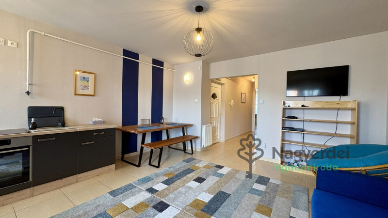 Debrecen, Kandia, Lakás, tégla lakás  