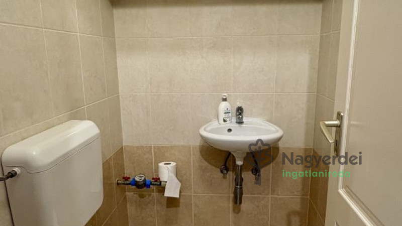 Debrecen, Kandia, Lakás, tégla lakás  