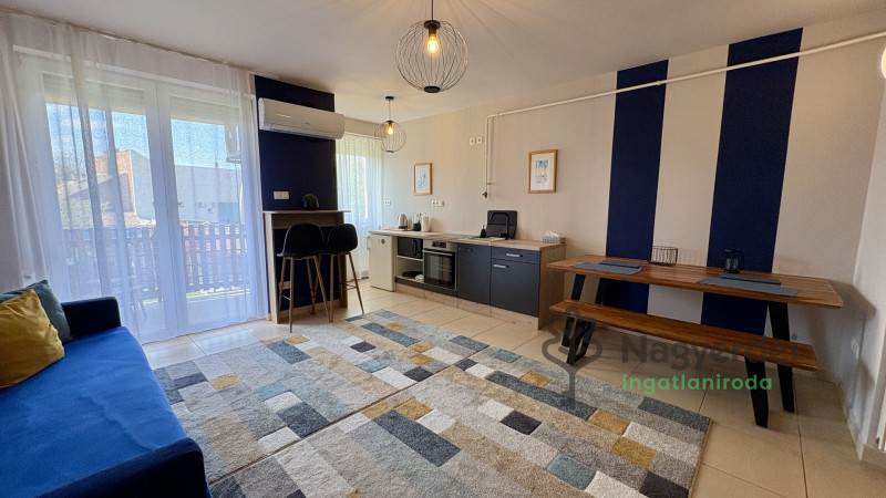 Debrecen, Kandia, Lakás, tégla lakás  