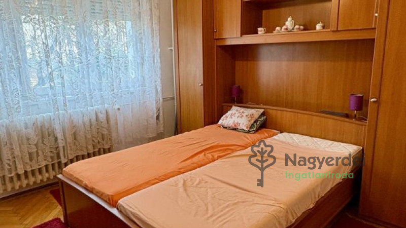 Debrecen, Belváros, Lakás, panel lakás  