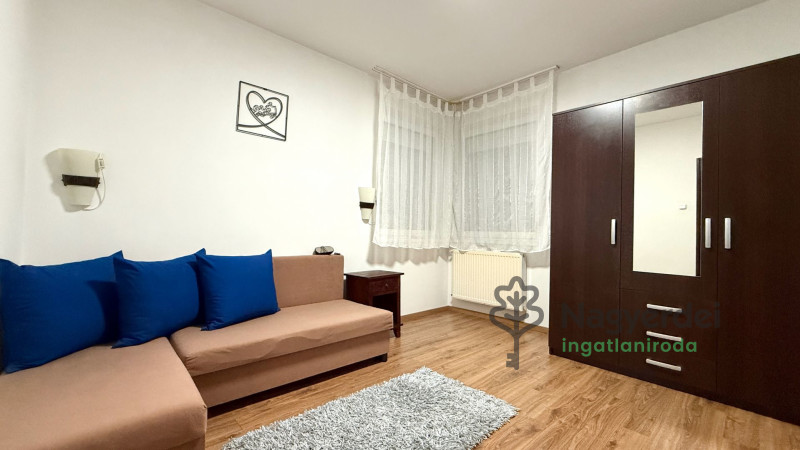 Debrecen, Nagyerdőalja, Lakás, tégla lakás  