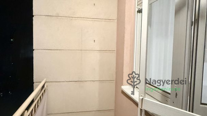 Debrecen, Nagyerdőalja, Lakás, tégla lakás  