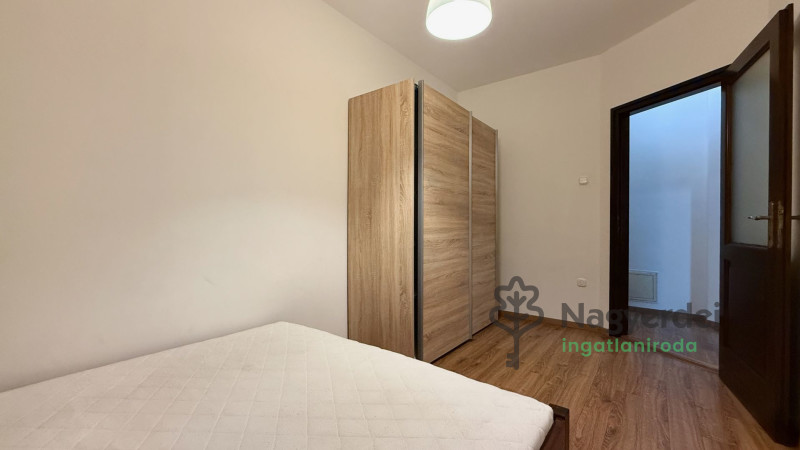 Debrecen, Nagyerdőalja, Lakás, tégla lakás  