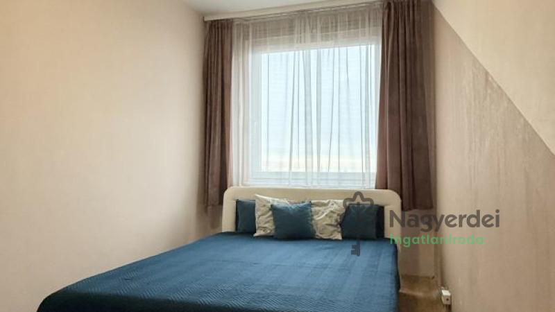 Debrecen, Libakert, Lakás, panel lakás  