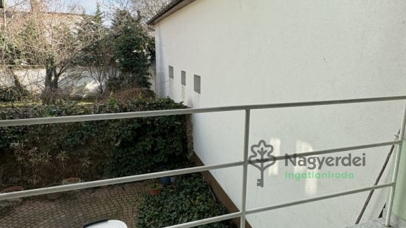 Debrecen, Kandia, Lakás, tégla lakás  