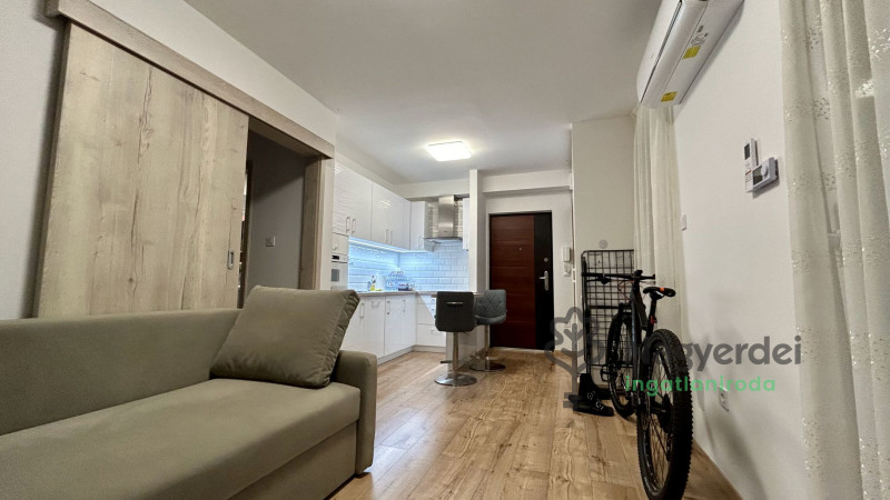 Debrecen, Hatvan utcai kert, Lakás, tégla lakás  