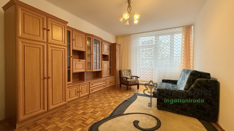 Debrecen, Nagyerdőalja, Lakás, tégla lakás  