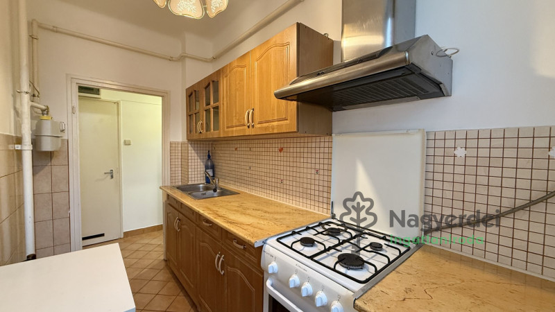 Debrecen, Nagyerdőalja, Lakás, tégla lakás  