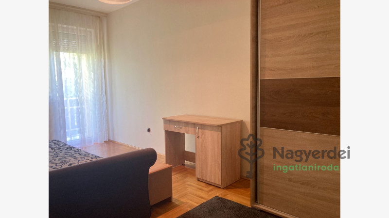 Debrecen, Sestakert, Lakás, tégla lakás  