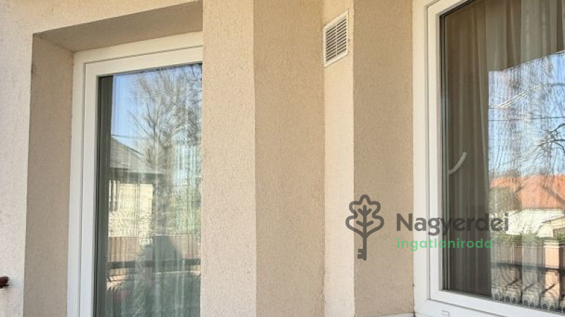 Debrecen, Nagyerdő, Iroda, nem irodaházban  